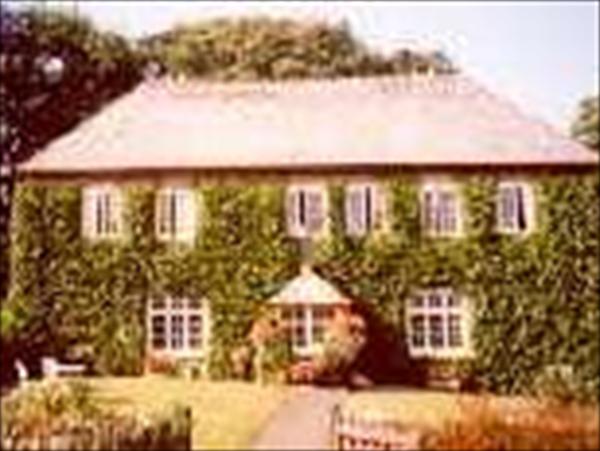 Polgover Farm Guest House,  Looe