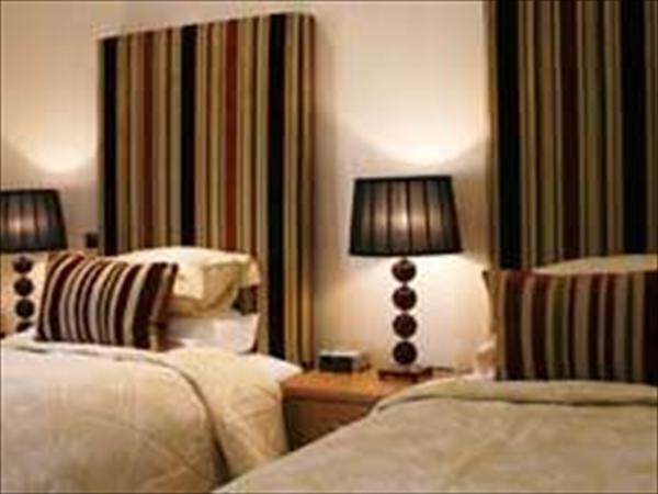 Highland Court Lodge Guest House,  St Austell