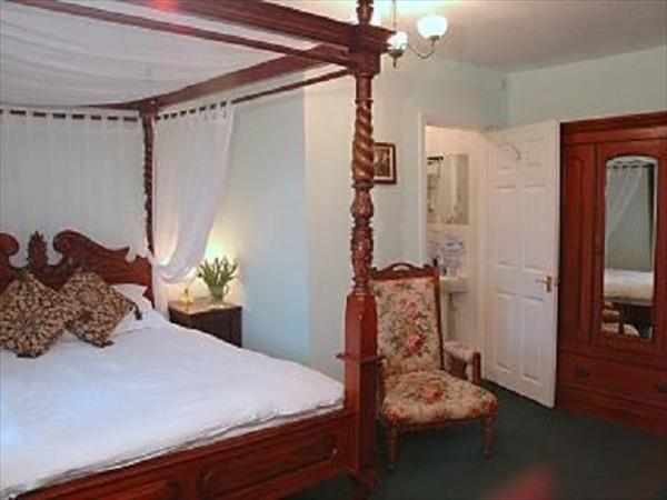 Arches Bed & Breakfast,  St Austell