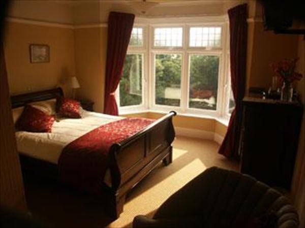 Gwyndra House B&B,  St Austell